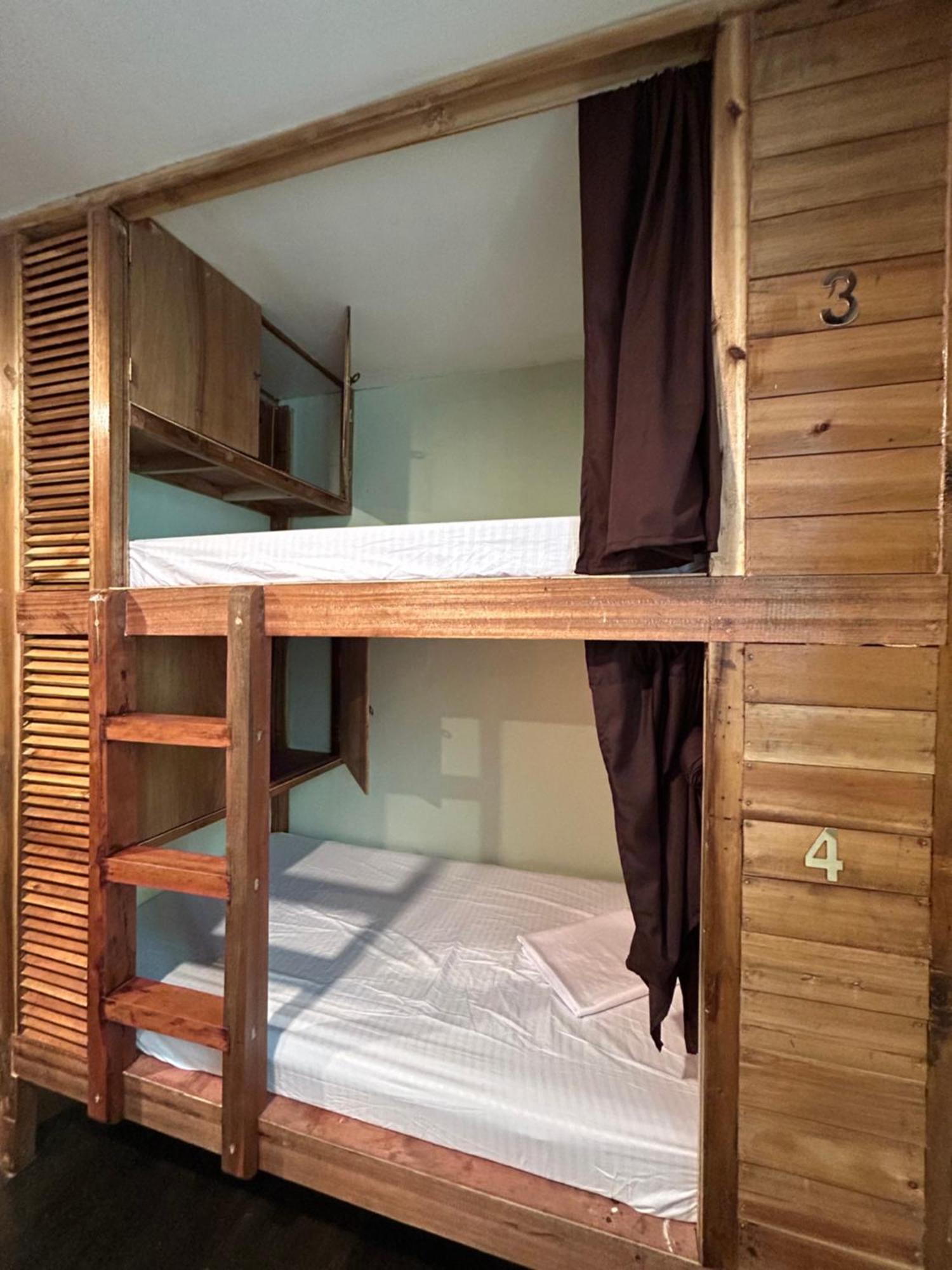 Islanders Hostel Port Barton San Vicente  Εξωτερικό φωτογραφία