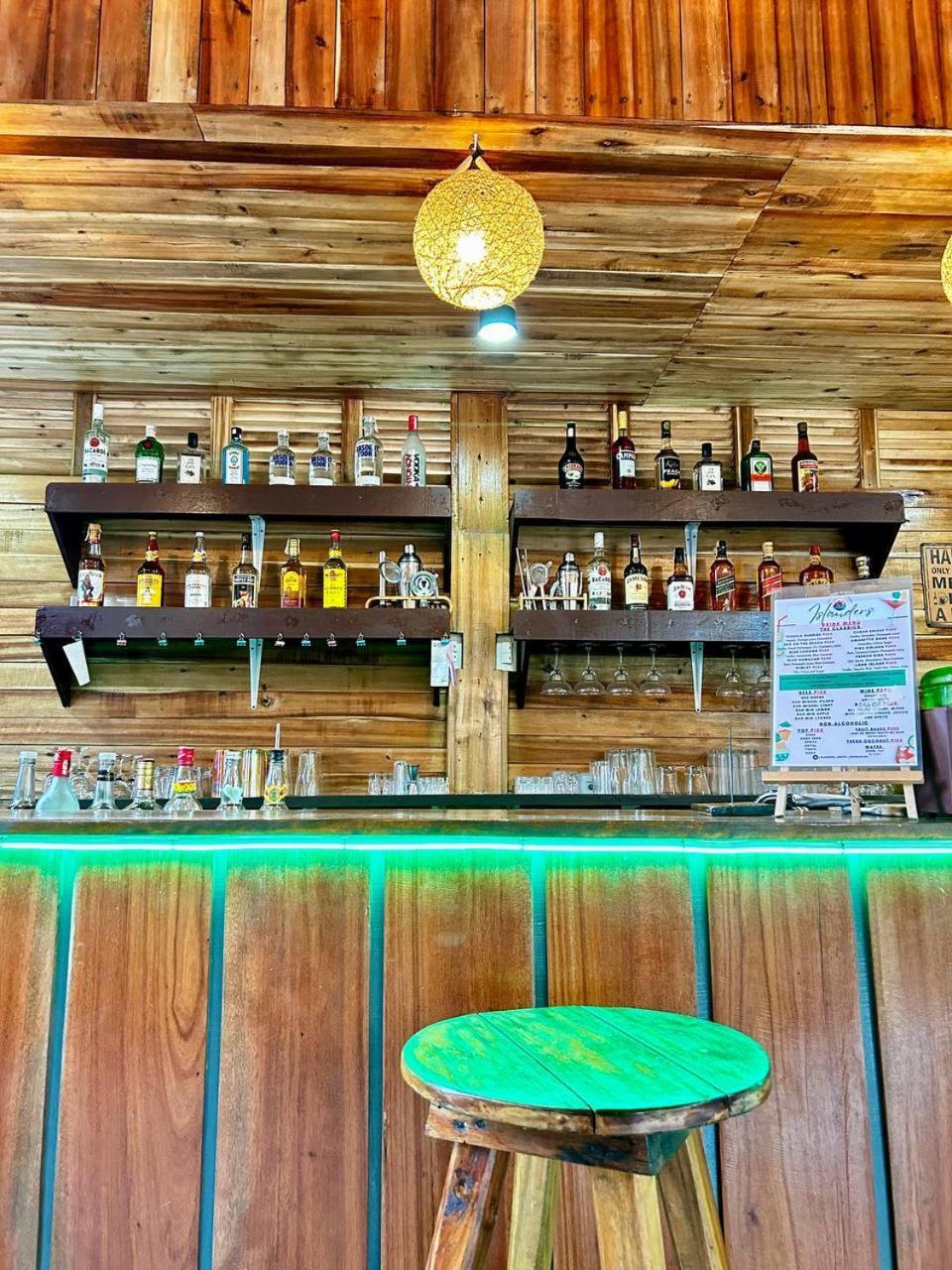 Islanders Hostel Port Barton San Vicente  Εξωτερικό φωτογραφία