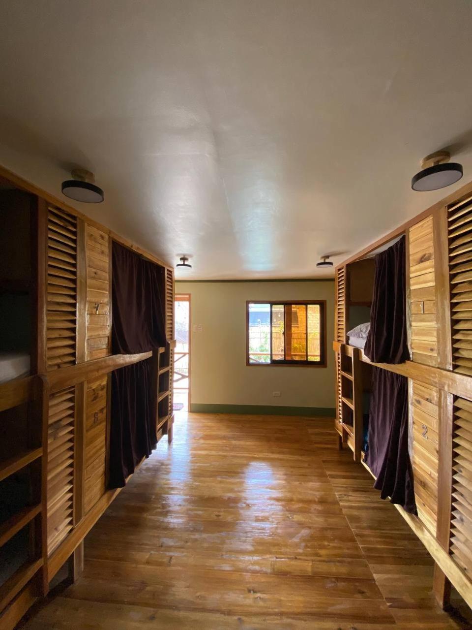 Islanders Hostel Port Barton San Vicente  Εξωτερικό φωτογραφία